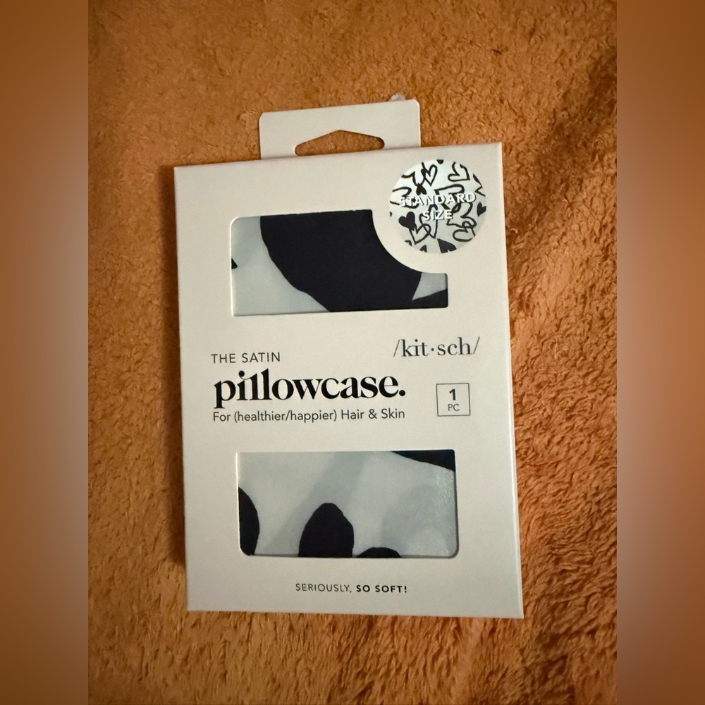 Kitsch Satin Pillowcase - White Heart Print on Cream Backing